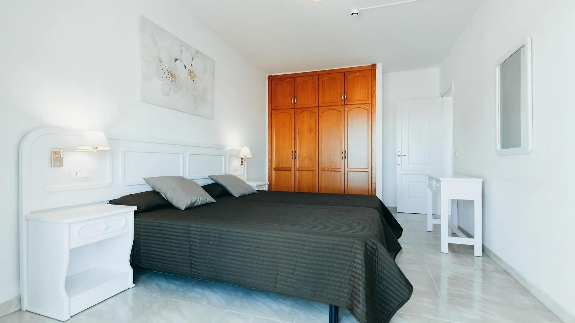 Aparthotel Neptuno Costadeje Costa Adeje  Apartment Costa Adeje (Tenerife)